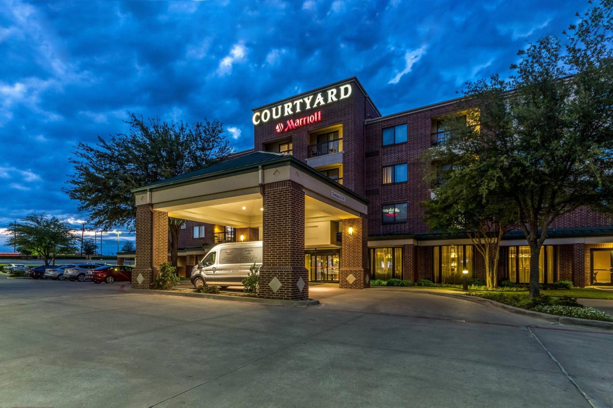 Courtyard Dallas Dfw Airport South/Irving Extérieur photo